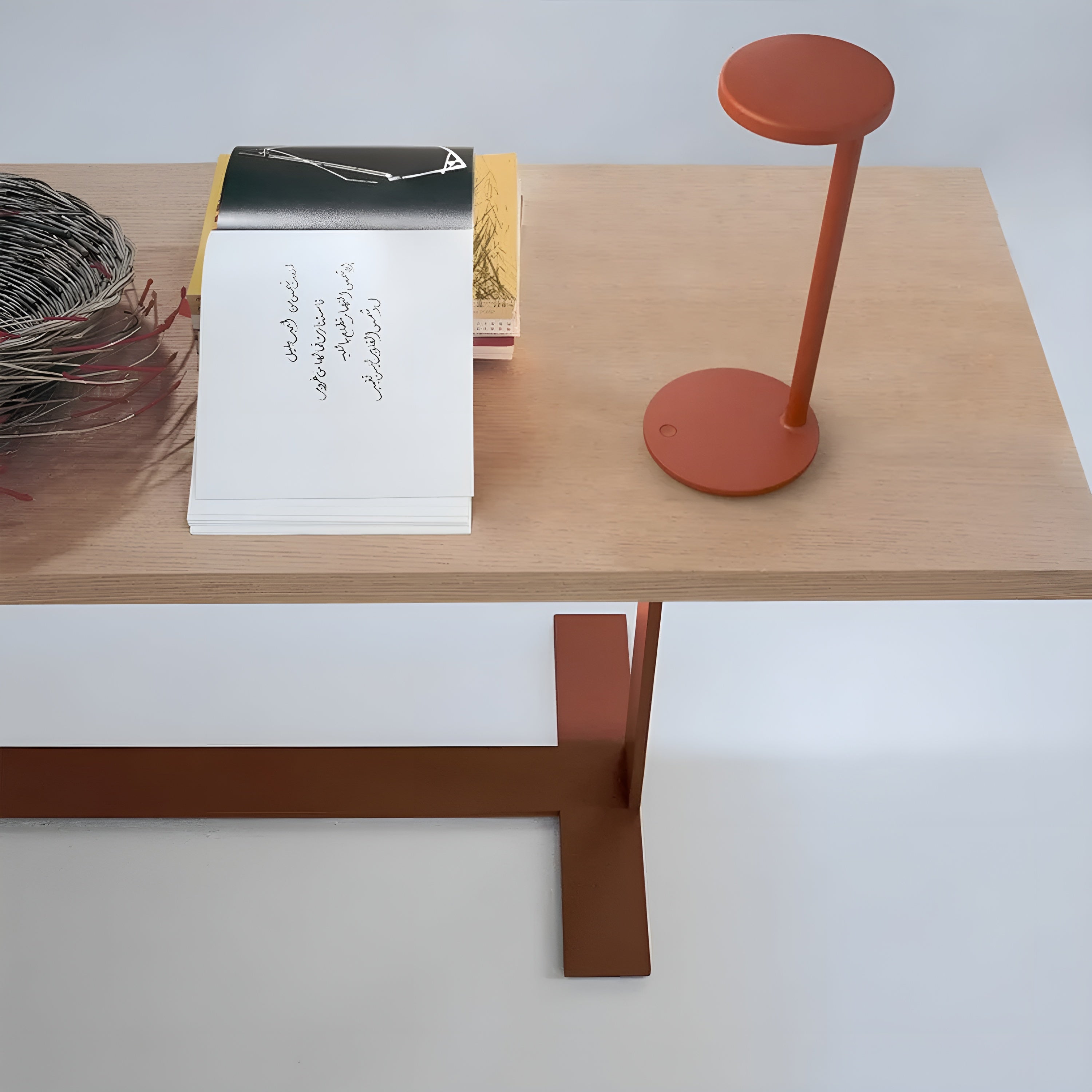 OBLIQUE QI Table Lamp